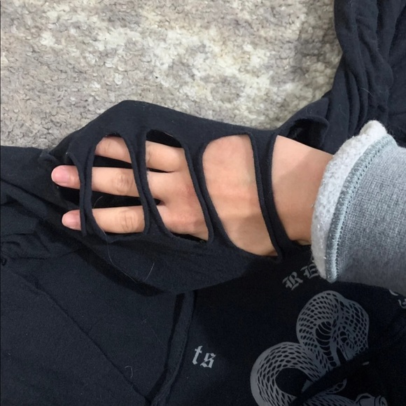 Taylor Swift Reputation Tour Merchandise - Picture 6 of 8